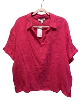 NWT Nine West V-Neck short sleeve waffle style top. Size 1X